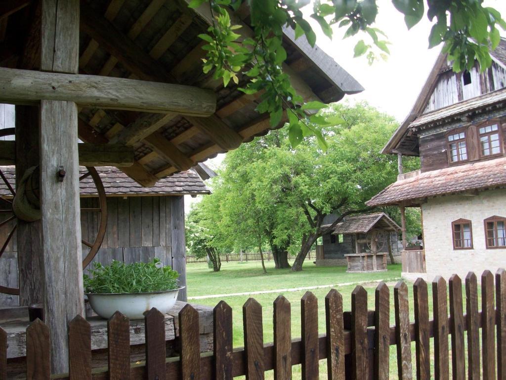 Country house Ethno Village Stara Lonja